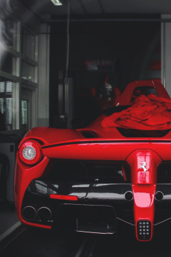 artoftheautomobile:  LaFerrari via Fabian Räker 