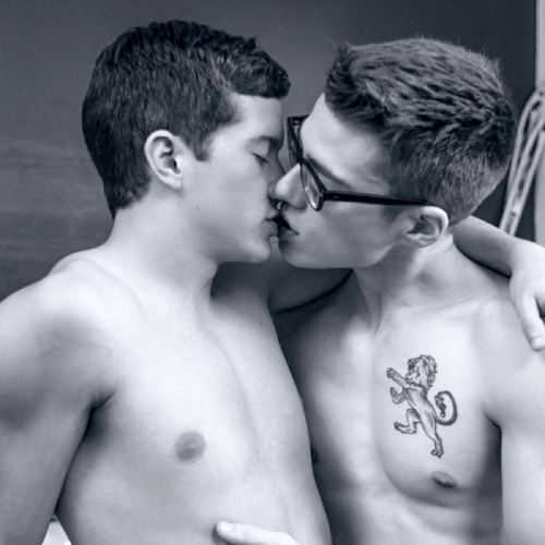 Love Gay Man and everything about them!