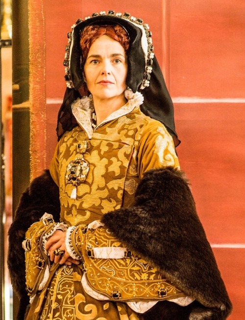 COSTUME BASED ON THE PORTRAIT OF MARY I BY HANS EWORTH, C. 1554.