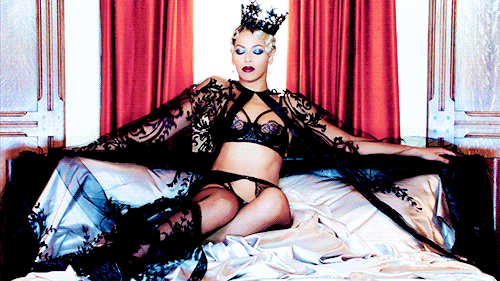 b0yonce:  ॐ