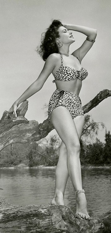 damsellover:  Mara Corday, 1950′s porn pictures
