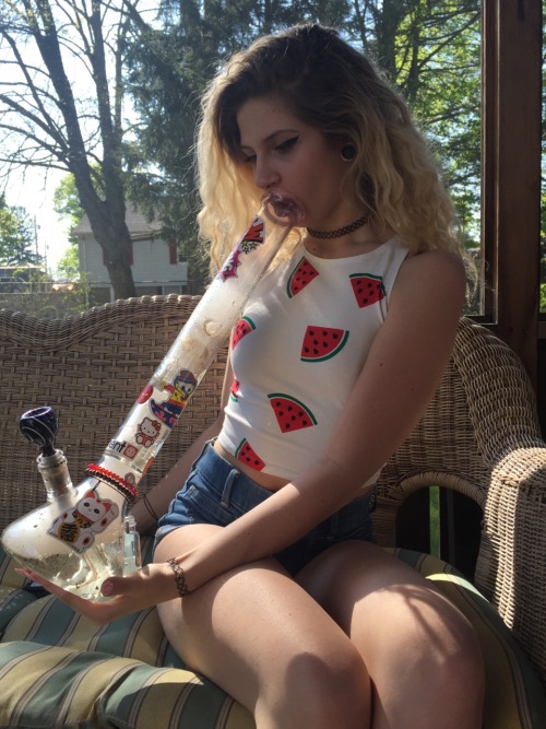 shay-gnar:  smokin on @fishfucked’s porch 😇