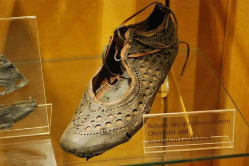 2,000-year-old Roman woman’s shoeIn the 19th century, a Roman fort in Saalburg, Germany was discover