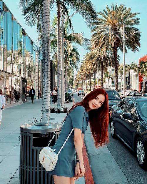 sefuns:190414 sooyaaa__ IG update —photo by @lalalalisa_m❤️ #lalisathephotographer(for anon)