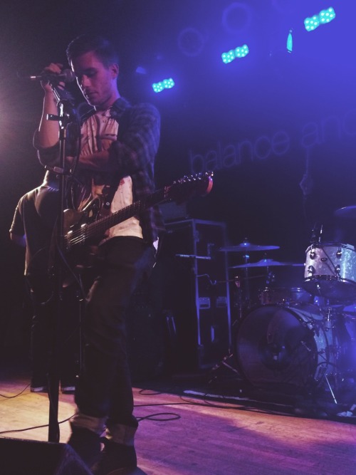 leavenhouse:  Seahaven 9/25/2014 Chicago
