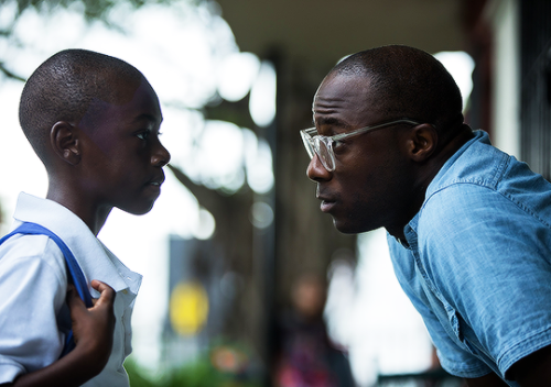 blackinmotionpictures:Barry Jenkins behind the scenes of MOONLIGHT