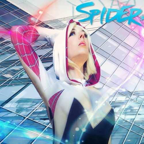 Swipe right for full photoSome Spider Gwen love this Friday- Photo taken & edited by myself 