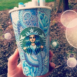 mymodernmet:  Artist Repurposes Starbucks Cups as Canvases for Colorful Creations