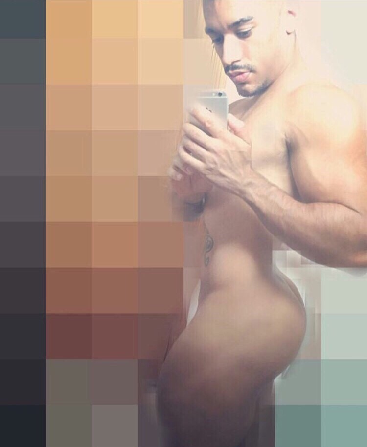 asskingz:  Follow @asskingz for ass 24/7!