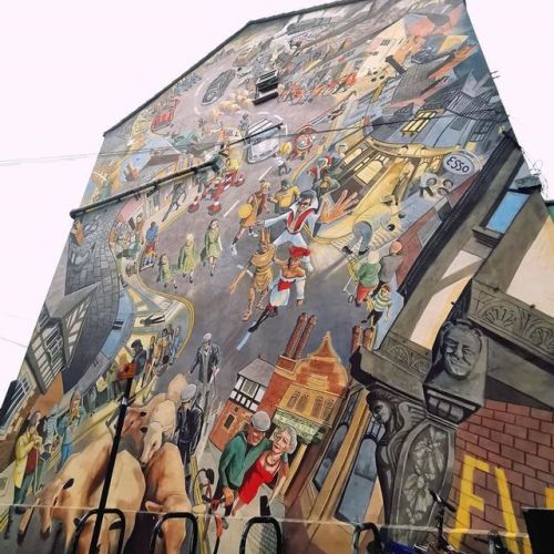 Great shot of the ‘Brook Street Capers’ mural in Chester by @bainesytravels #Repost with