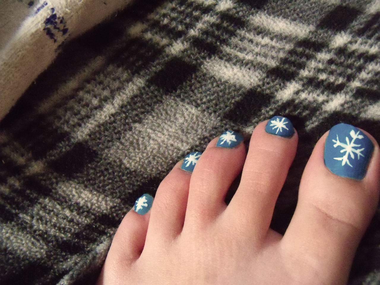 sarahsfeet:  Winter toes ~