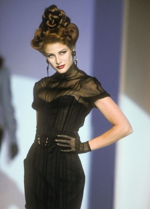 A-State-Of-Bliss:  Angie Everhart @ Thierry Mugler Haute Couture Fall/Wint 1992