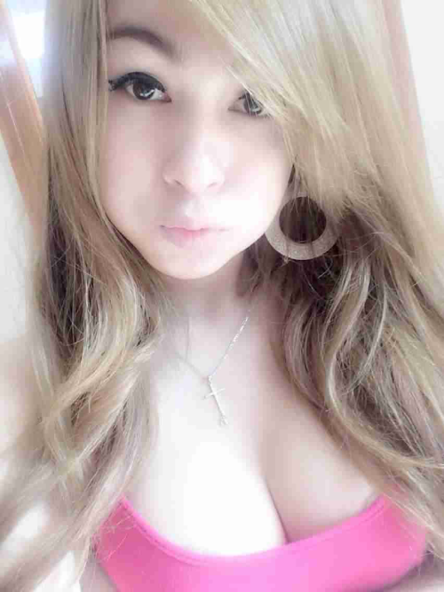 cewekseksihot:  Foto Cewek IGO Seksi Toket Gede. Indonesian Sexy Girls Big Boobs. For more sexy pics you can visit : http://adf.ly/nW4Rj  And dont forget join BBM Channel : C00374772  Enjoy guys.. ;)