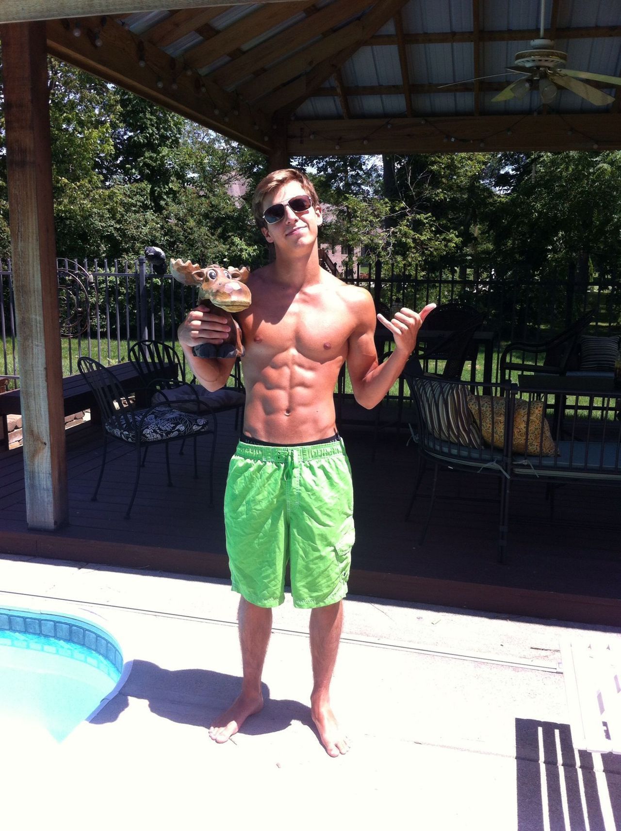 jamesjamesmorrisonmorrison:cuteguyzhotboys:  .  Cute