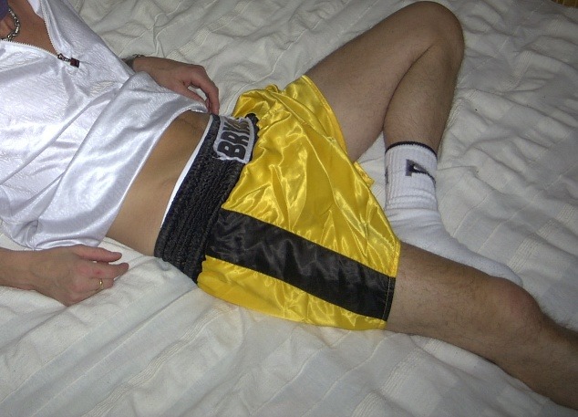 adidas-n-stuff:  A few of you asked for me to post some pics of me in my shorts/sportswear,