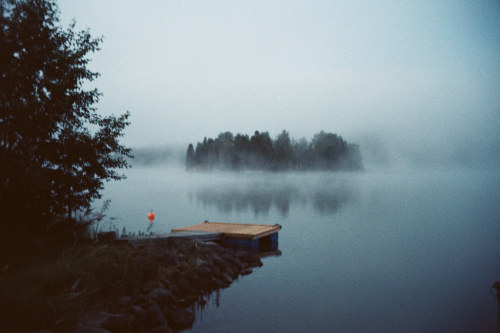 northern summer night and its eternal light by bertabu