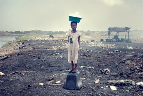 new-aesthetic: Agbogbloshie: the world’s largest e-waste dump – in pictures | Environment | theguar