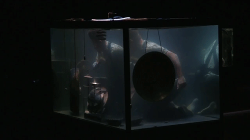 vidlamode:musicians playing underwater @ iris van herpen couture fw’17 