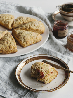 afterthecups:  Orange cardamom scones. 