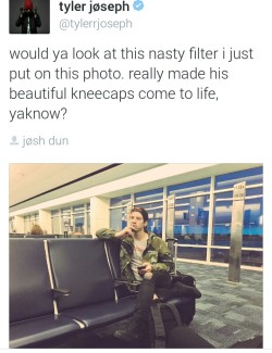 odetoblurryface:  unfiltered kneecaps