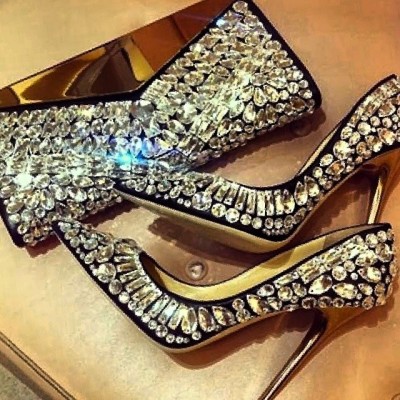 Call me #QueenB. #Cake on these #JimmyChoo #Heels and #Purse. Only thing missing is the #Outfit and me of course. #Flossing all the way. Shine bright like a #Diamond wrapped up in pure #Gold. More than #Fashion.