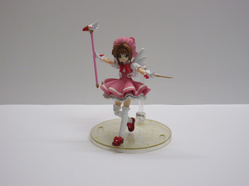 thecardcaptormuseum:  Just playing around with my new figure. I can see why people like these, though I can’t imagine owning a lot of them. It takes so long to lock the pieces in and out. Maybe I’m just being too delicate.