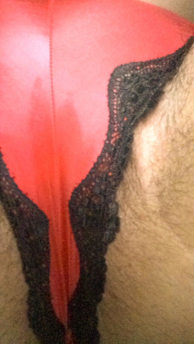 barenakedselfies:  (More…)