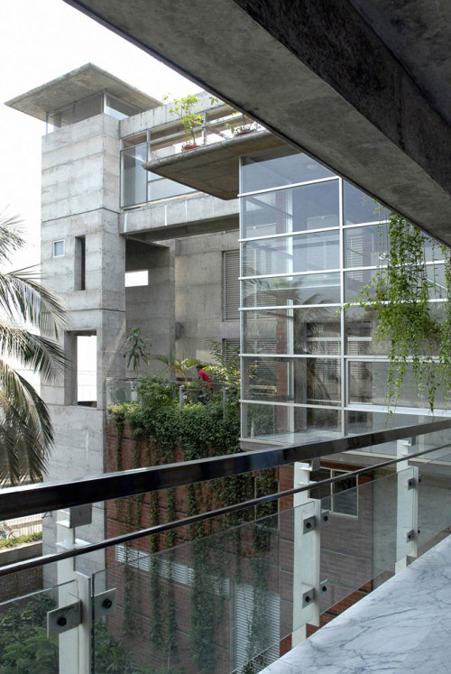 ur-ammu: tropicale-moderne: Meghna Residence by Shatotto Architects // Dhaka, Bangladesh I WILL BUY 
