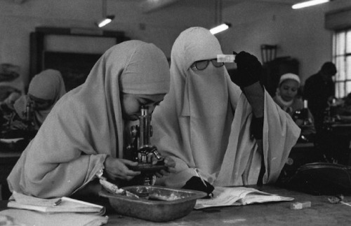 dynamicafrica:Black and white photographs taken of women at the at the Cairo College of Fine Arts in