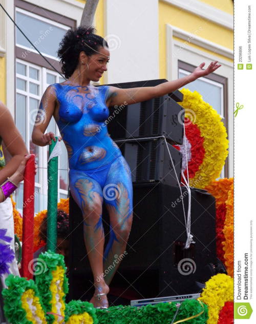 carnavalkardashiansdafolia: carnaval em portugal folia de LOULE 2104