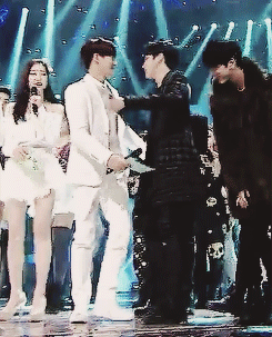 gongyoop-deactivated20170703:  suho hugging himchan on b.ap’s first win on inkigayo… 