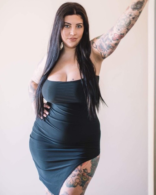 rarethickiesisback:  @nikkivonboo