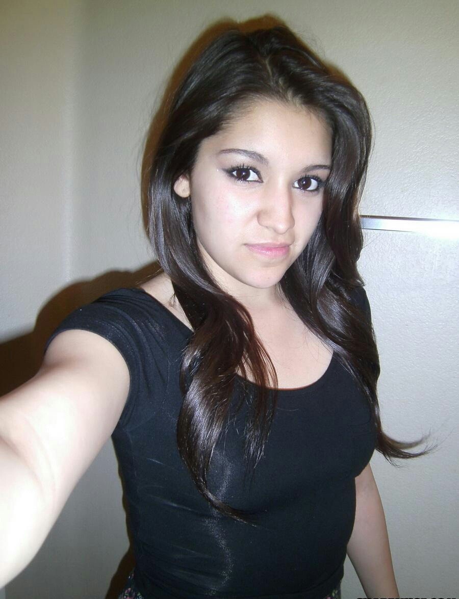 hardlygone:  prythm:  Here you go Anonymous mate. I found only 9 pics of her… 