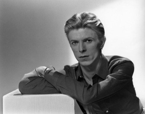 twixnmix: David Bowie photographed Tom Kelley, 1975.  