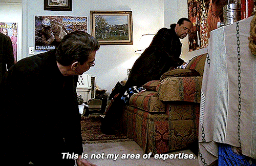 elliot-olivia:  I don’t see a cat. That doesn’t mean anything. They’re freaky little creatures, they lurk.