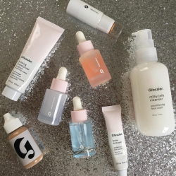 offthepacific:  glossier: a brand where makeup