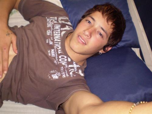 amadude:  golosso:  Miren lo que me encontre :)  Reblogged especially for you by: http://amadude.tumblr.com 
