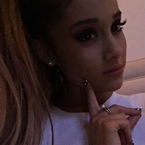 ariana grande icon