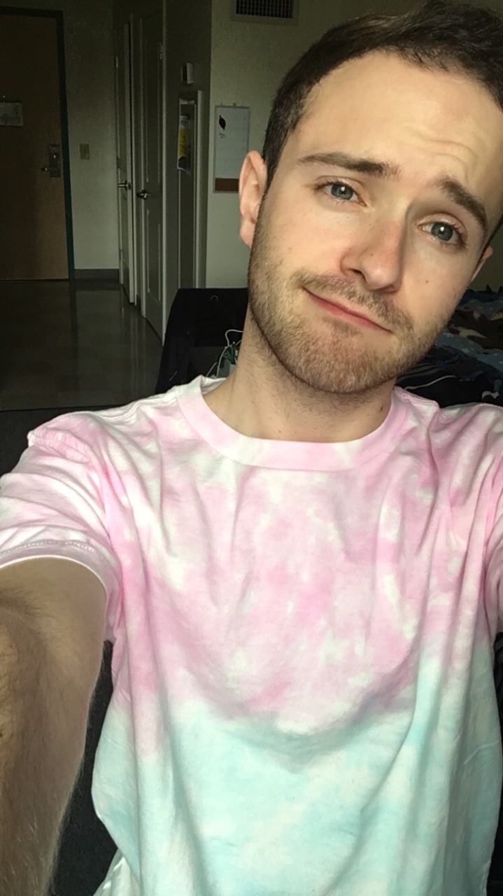 minityleroakley: This photo doesn’t capture how I feel today or how great I look