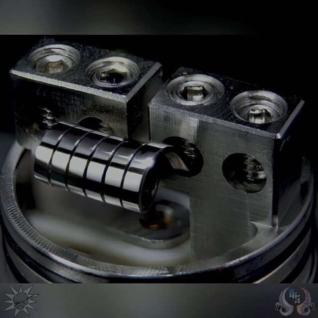 madscientistvapor:  Just a Pre Fire Shot before attempting The 💡 On GlowShot.