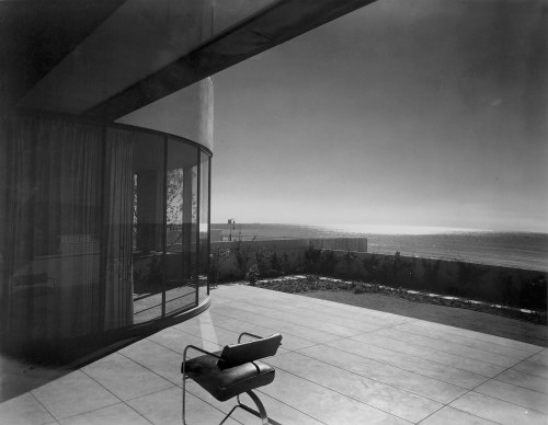 b22-design:Richard Neutra - Lewin house