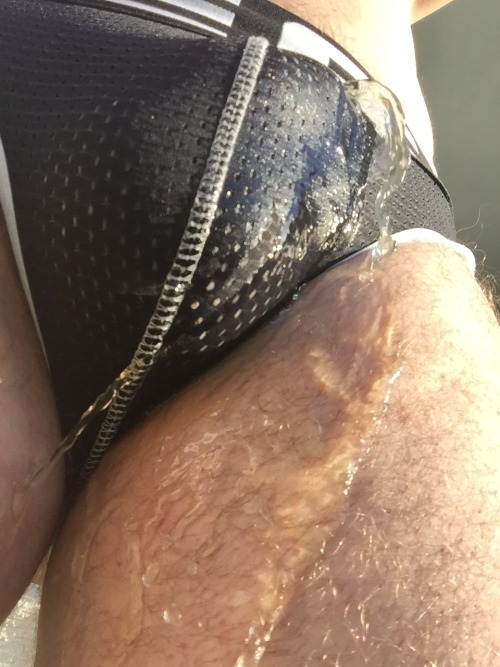 sabound2bfun:ES piss