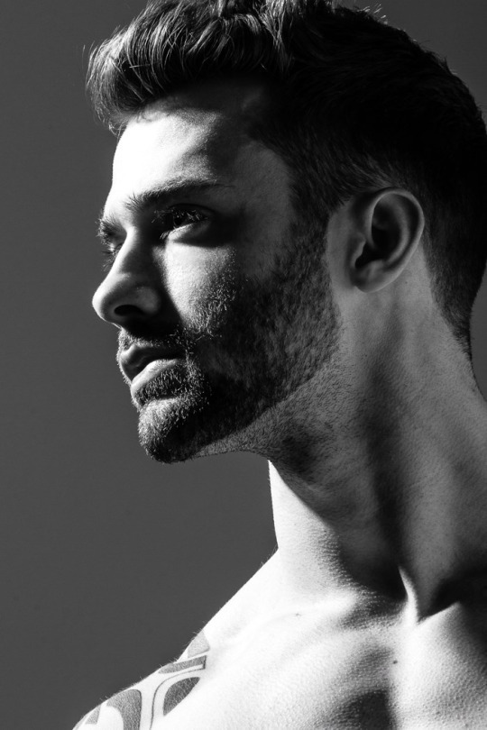 n2xy:  Breno Ruis