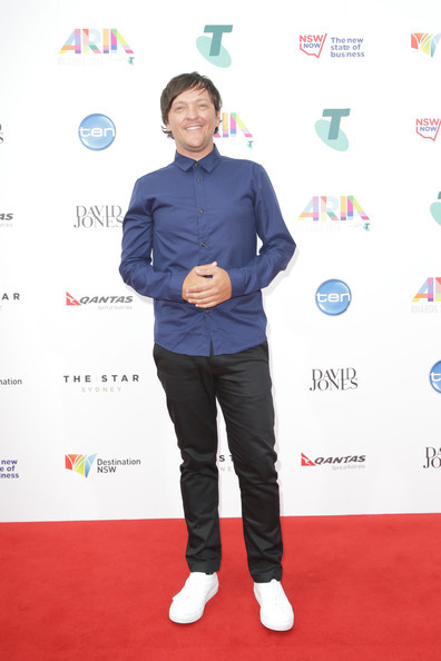 whackmyknee: chrislilleyfans: Chris Lilley at the ARIA Awards 2014! AAAH so cute!