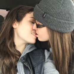 fuckyeah&ndash;lesbians:  Follow for more 