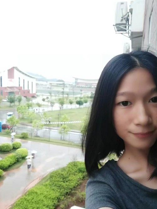 xunuomugou: 我是女大学生许诺母狗~在同学眼中我是高冷女神，但其实我就是个整天求爸爸们操的骚母狗~热度上五千，我就曝光自己的学校班级，身份证学生证，让爸爸们找到我，把我操成白眼母猪，操烂我的