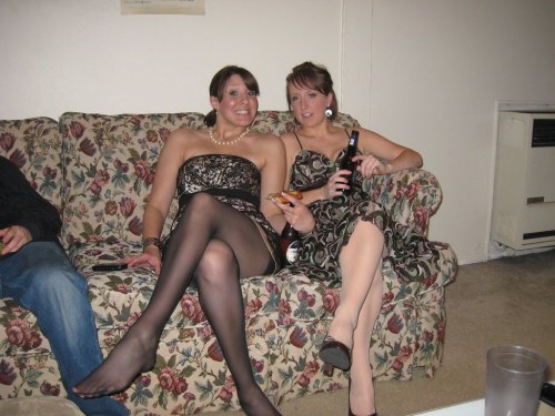 pantyhoseobsession:One more photo, please…