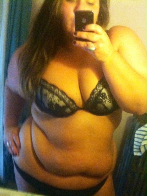 xpenelopexplumx:  Panties of the day 💄💋 #POTD xo 😘