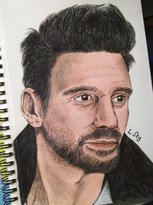 Frank Grillo(his eyes are a bit too dark and I noticed it too late, but I blame it on the reference 