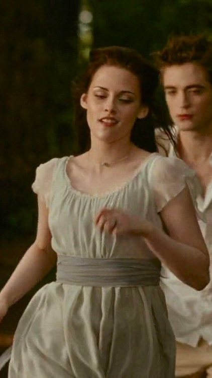 costumeloverz71:Bella Swan (Kristen Stewart) Light blue vision dress.. Twilight (2008).. Costume by 